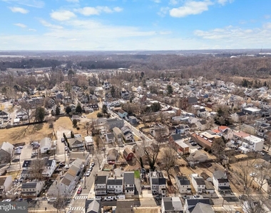 32 West Street - Photo Thumbnail 43