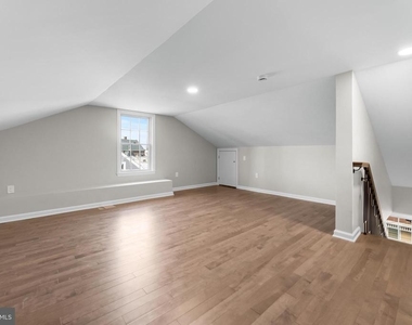 32 West Street - Photo Thumbnail 31