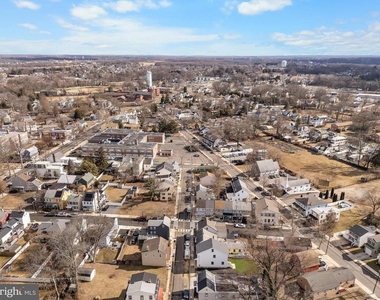 32 West Street - Photo Thumbnail 41