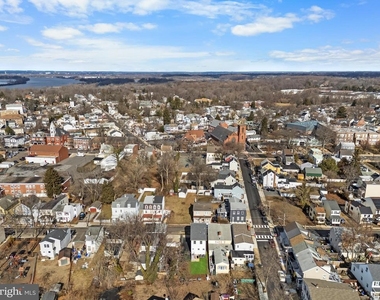32 West Street - Photo Thumbnail 46