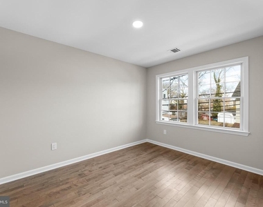 32 West Street - Photo Thumbnail 25