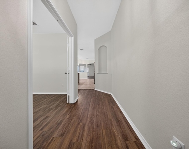 165 Dandy Dr - Photo Thumbnail 1
