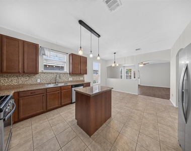 165 Dandy Dr - Photo Thumbnail 12