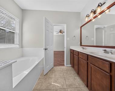 165 Dandy Dr - Photo Thumbnail 20