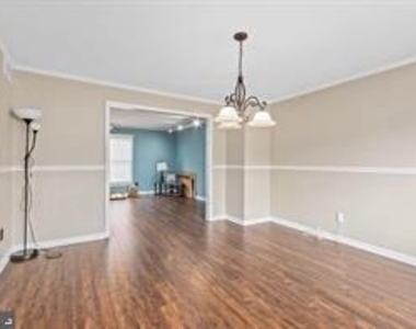 15 Waverly Road - Photo Thumbnail 9