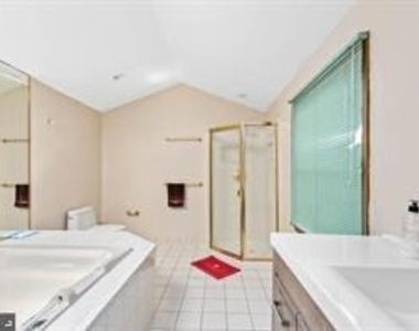 15 Waverly Road - Photo Thumbnail 20