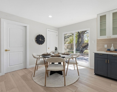 11805 Pollyanna Ave - Photo Thumbnail 6