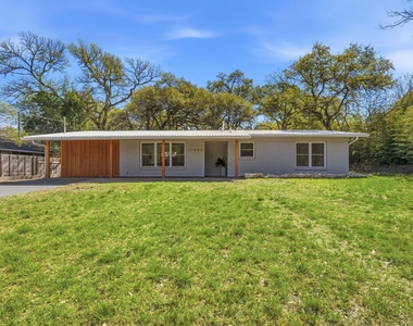 11805 Pollyanna Ave - Photo Thumbnail 1