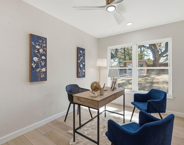 11805 Pollyanna Ave - Photo Thumbnail 17