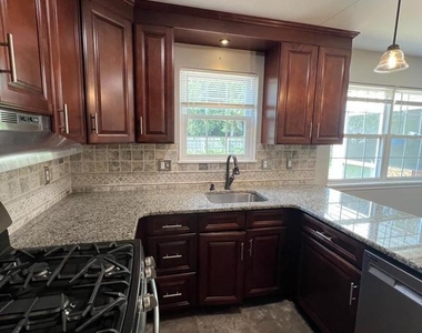 29 Orchard Avenue - Photo Thumbnail 8
