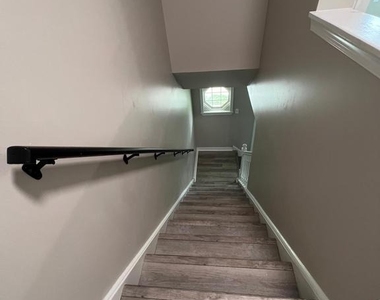 29 Orchard Avenue - Photo Thumbnail 18