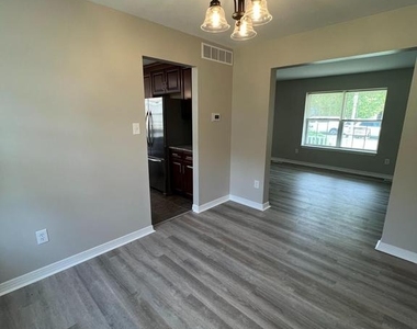 29 Orchard Avenue - Photo Thumbnail 7