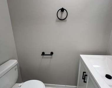 29 Orchard Avenue - Photo Thumbnail 16