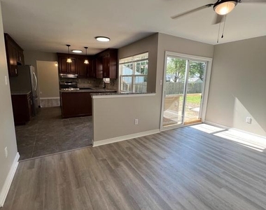 29 Orchard Avenue - Photo Thumbnail 10