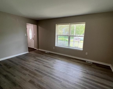 29 Orchard Avenue - Photo Thumbnail 4