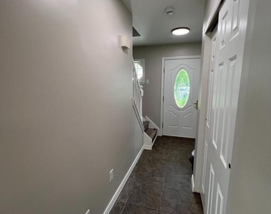 29 Orchard Avenue - Photo Thumbnail 15
