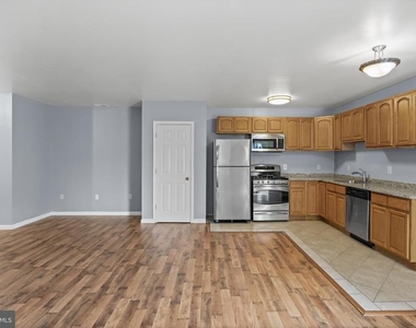 7 E Mill Road - Photo Thumbnail 3