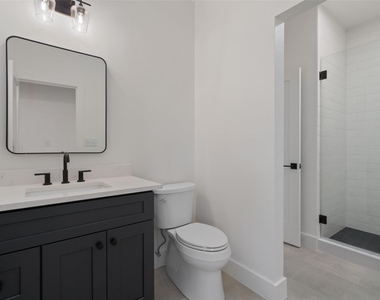 401 Roy Creek Ln - Photo Thumbnail 20