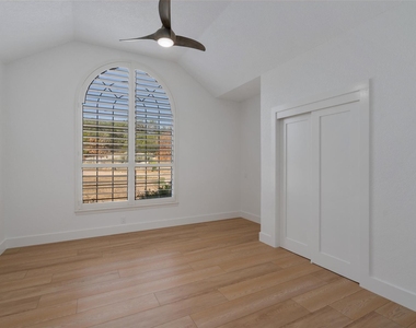 401 Roy Creek Ln - Photo Thumbnail 22