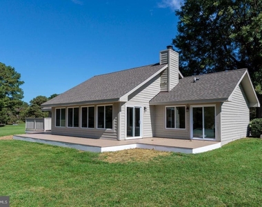 102 Golf Court - Photo Thumbnail 4