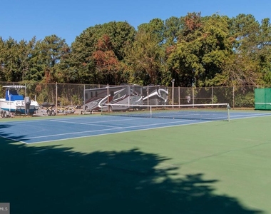 102 Golf Court - Photo Thumbnail 43