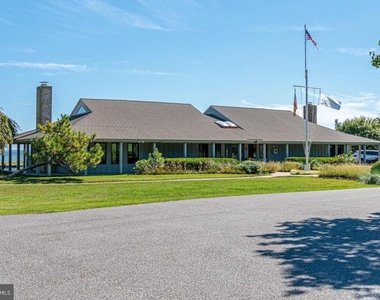 102 Golf Court - Photo Thumbnail 33