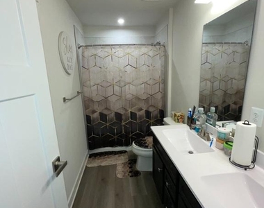 14724 Silver Hammer Way - Photo Thumbnail 2