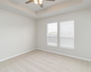1020 Staglin St - Photo Thumbnail 23