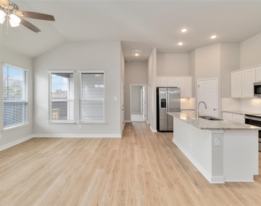 1020 Staglin St - Photo Thumbnail 6