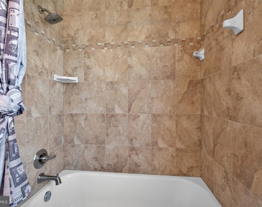 811 Chatsworth Drive - Photo Thumbnail 19
