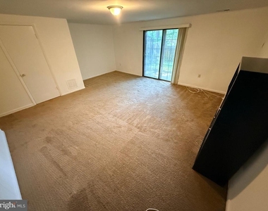 7007 Cipriano Woods Court - Photo Thumbnail 16