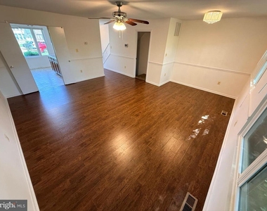 7007 Cipriano Woods Court - Photo Thumbnail 2