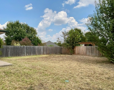 3123 Jazz St - Photo Thumbnail 24