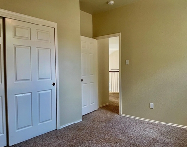 3123 Jazz St - Photo Thumbnail 18