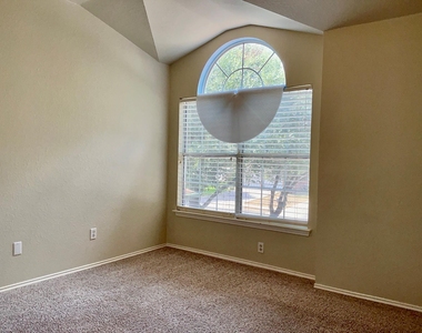 3123 Jazz St - Photo Thumbnail 17