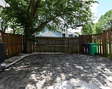 13703 Lord Sterling Place - Photo Thumbnail 51