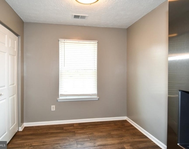 13703 Lord Sterling Place - Photo Thumbnail 8