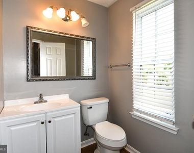 13703 Lord Sterling Place - Photo Thumbnail 6