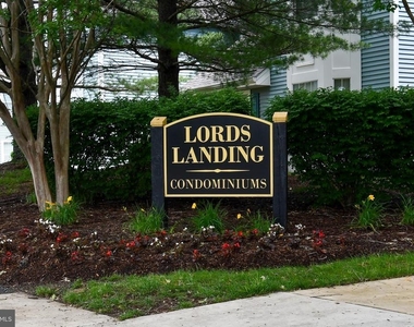 13703 Lord Sterling Place - Photo Thumbnail 30