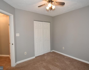 13703 Lord Sterling Place - Photo Thumbnail 64