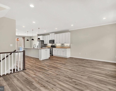 17833 Porter Road - Photo Thumbnail 9