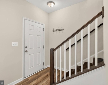 17833 Porter Road - Photo Thumbnail 3