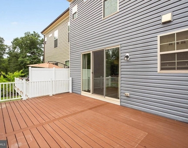 17833 Porter Road - Photo Thumbnail 30