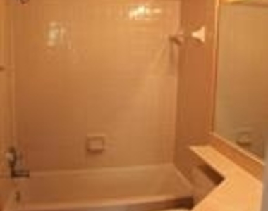 5800 Inman Circle - Photo Thumbnail 8