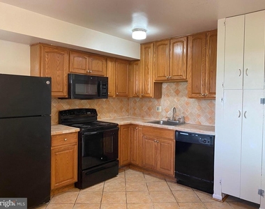 12909 Chathlake Lane - Photo Thumbnail 3