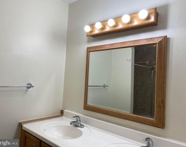 12909 Chathlake Lane - Photo Thumbnail 23