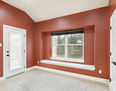 104 Turvey Cv - Photo Thumbnail 16
