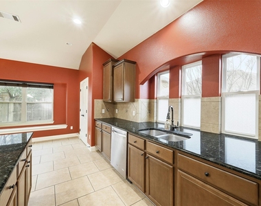 104 Turvey Cv - Photo Thumbnail 15