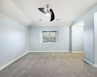 104 Turvey Cv - Photo Thumbnail 30