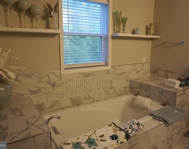 208 Bryan Avenue - Photo Thumbnail 28